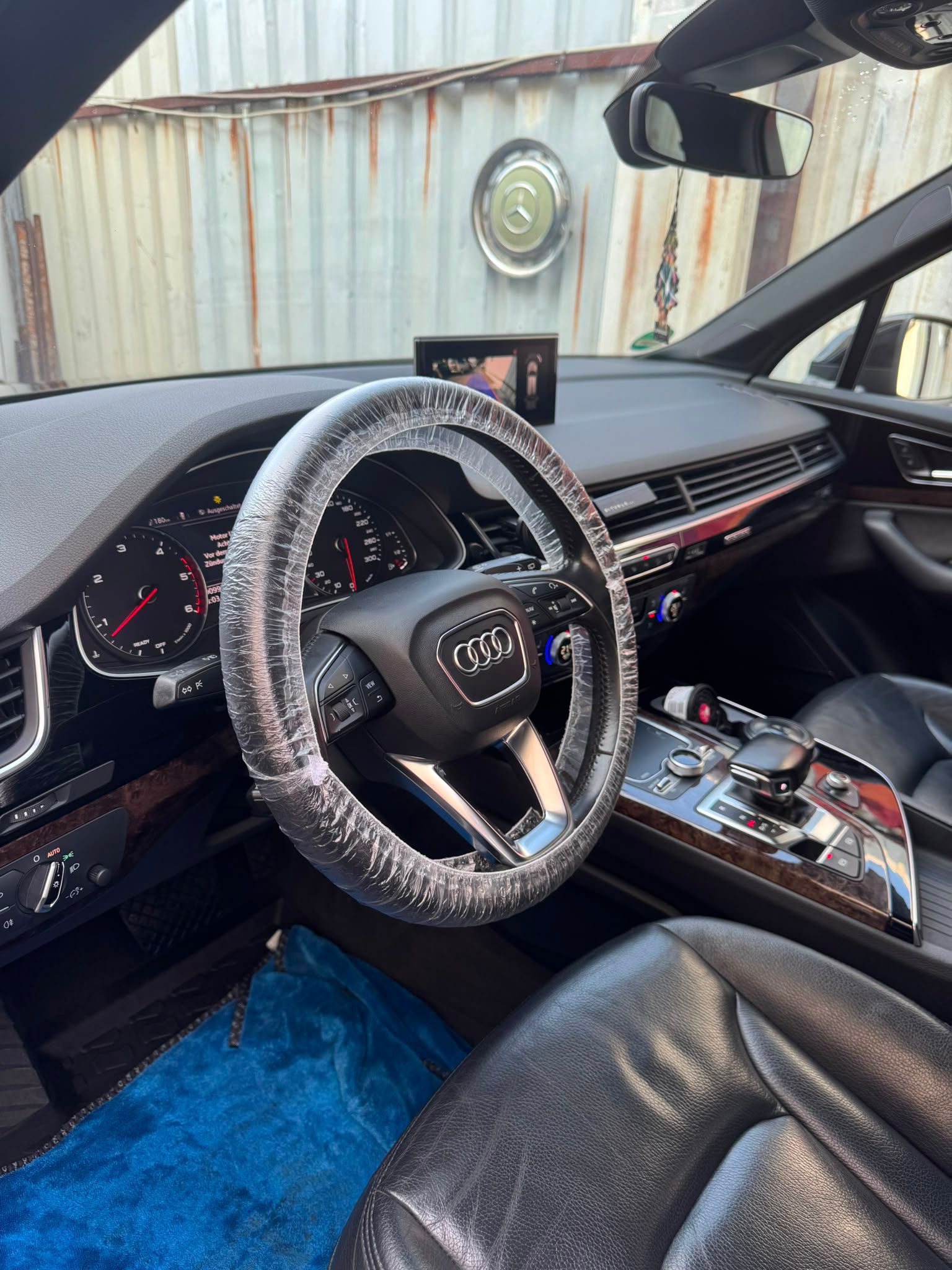 Audi Q7 Innenraum nach der Fahrzeugaufbereitung